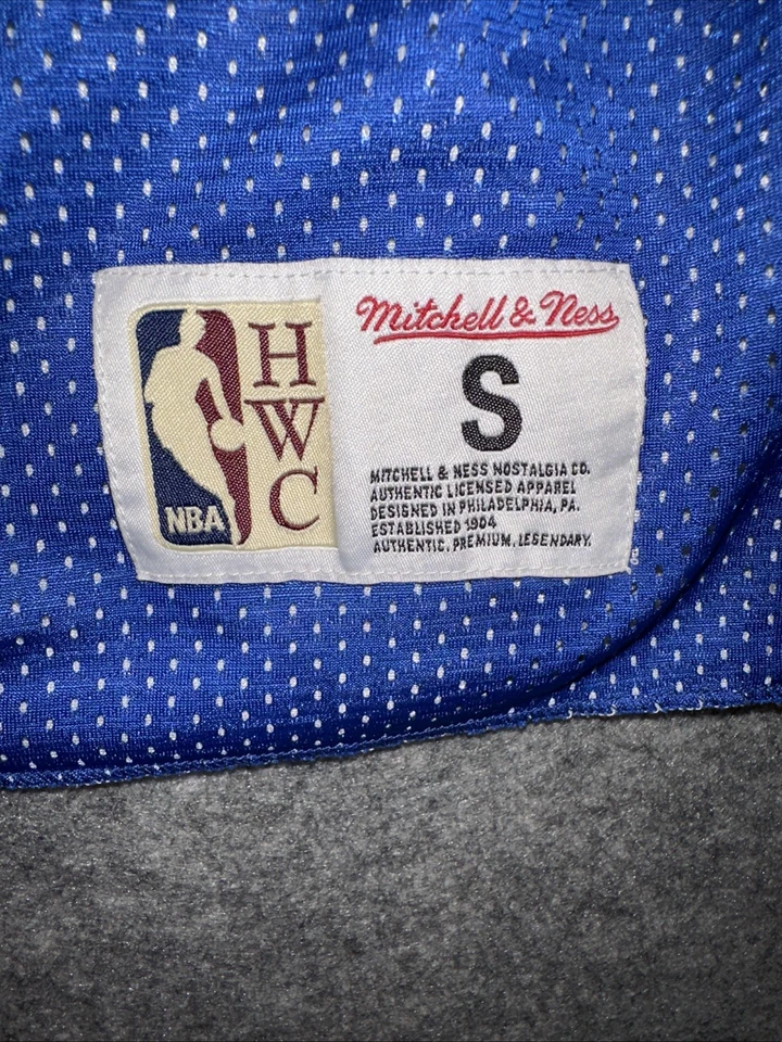 Camiseta deportiva reversible Mitchell & Ness Denver Nuggets Mutombo #55 Foto 3 de 4