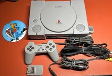 Sony PlayStation 1 Gray Console SCPH-7501/1 Game/1 Controller Plugs/Memory Card