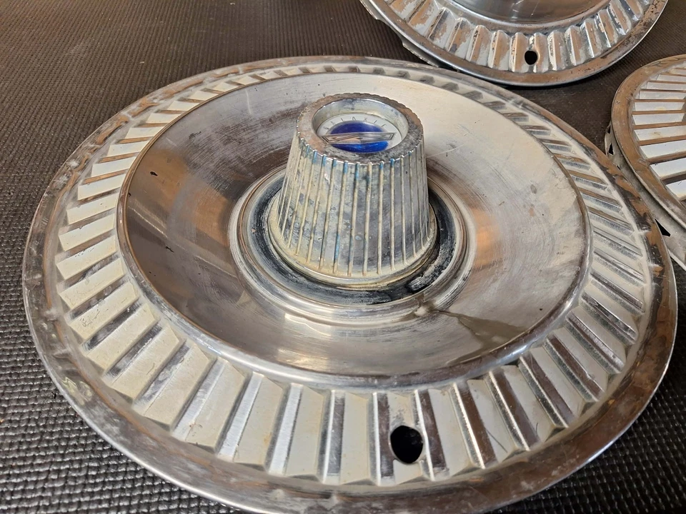 Tapacubos Ford Galaxie 1964 14" cubiertas de ruedas Foto 2 de 4