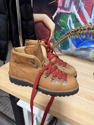 Danner Mountain Light Boots Size 9 Women s