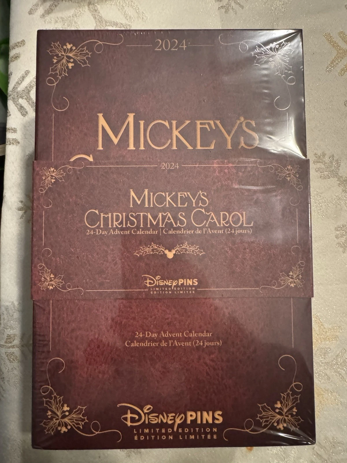 MICKEY’S CHRISTMAS CAROL 24 PIN ADVENT CALENDAR LE 3300 Disney 2024 New & Sealed