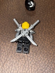 LEGO 2013 NINJAGO Minifigure Cole Final Battle With Weapon 70502 Genuine New