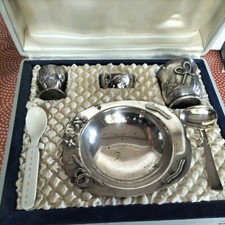 Coffret de baptême en métal argenté ,décor oiseaux