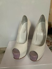 echte ITALY 1969 Highheels Absatzhöhe 12cm Pumps Echtleder 37 Farbe weiß-flieder