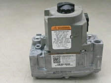 Honeywell VR8205M2476 HVAC Furnace Gas Valve 31L8201