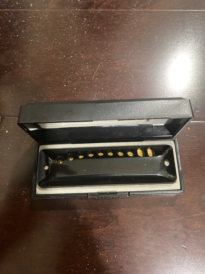 Suzuki 10 agujeros armónica sobre transmisión Mr-300 tono C Ar3P5N1 Foto 4 de 4