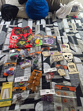 Halloween Party Decoration Lot Wood Signs Stickers Stencils Picks Multicolor