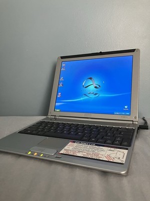 SHARP Actius PC-MM1110 Transmeta Crusoe Muramusa Vintage Laptop