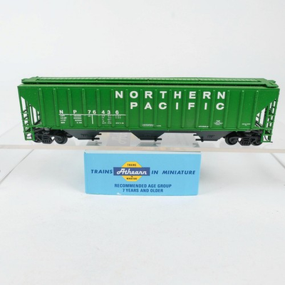 #ad Athearn HO Scale Northern Pacific NP #76436 54#x27; 3 Bay Covered Hopper Kit Built $24.99