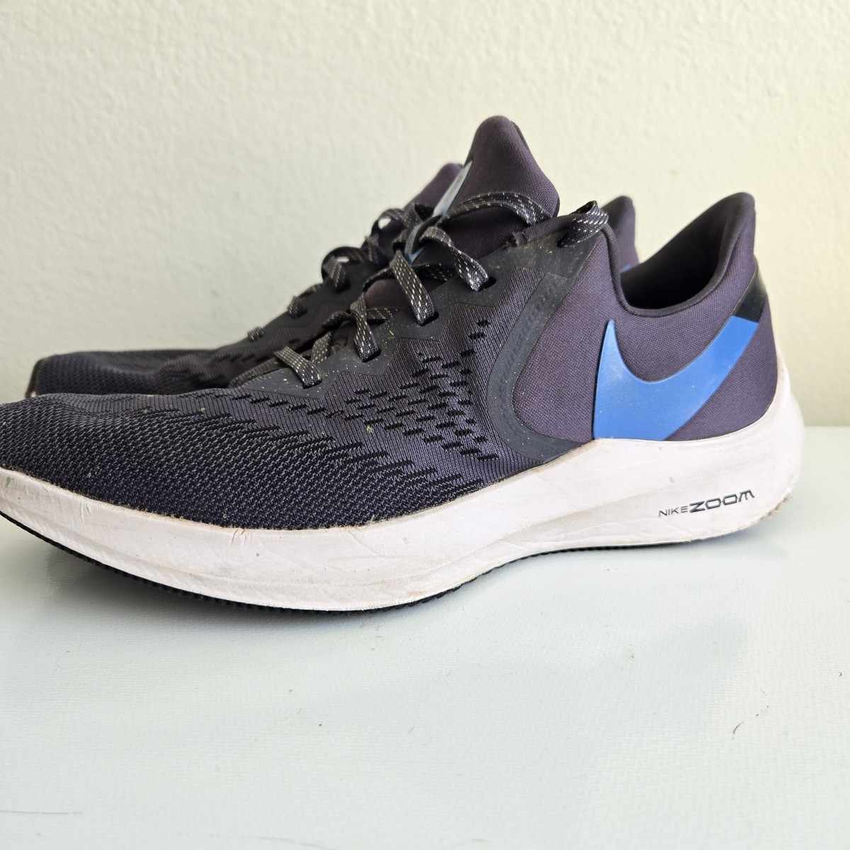Nike Men size 13  zoom winflo 6  Running Shoes Navy with Gold Nike Winflo 6 Review | Running Shoes Guru main image 3