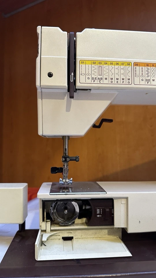 Macchina da cucire PFAFF varimatic/Typ 0100A con braccio libero - Imagen 4 de 4