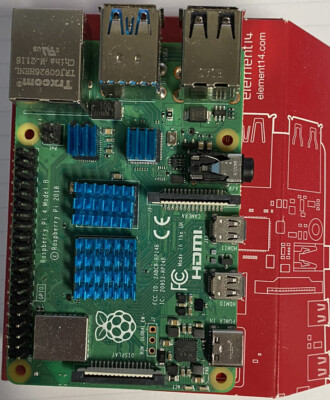 Raspberry Pi Model 4 B Kit 4 GB, Cable, PSU, And Case