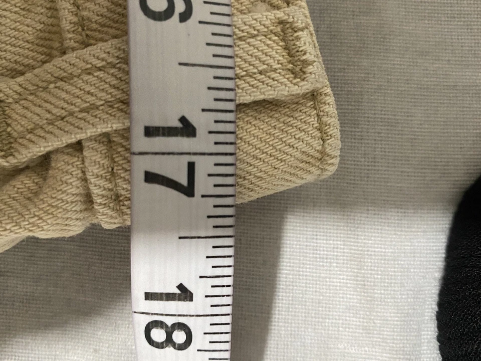 Etiqueta vintage Levi’s creme feita nos EUA tamanho 36x32 tamanho real 38x29,5 - Imagem 3 de 4