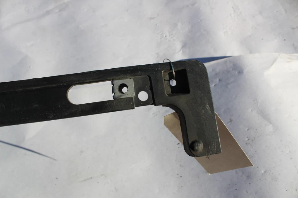 00-05 CELICA GT GTS FRONT BUMPER LICENSE PLATE BASE BRACKET X2307 - Image 3 of 4