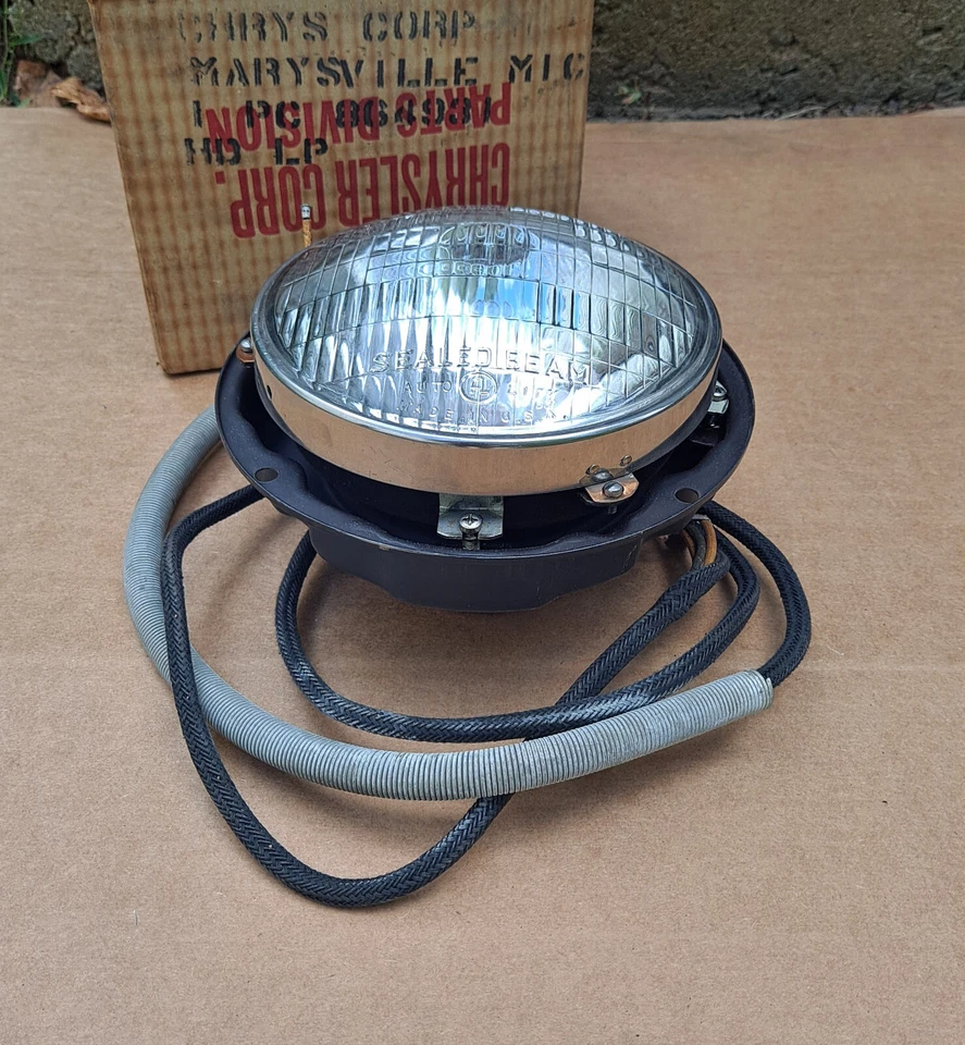 Plymouth P11 P12 1941 estándar especial de lujo nuevo en stock Mopar conjunto de faros derecho izquierdo Foto 2 de 3