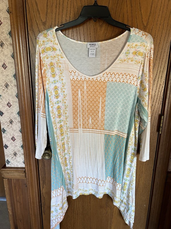 Monroe & Main Shark Tooth Top - Size 2X
