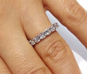 4 35 Ct Natural Cushion Cut Diamond Lady S Eternity Band Vs2 G14k