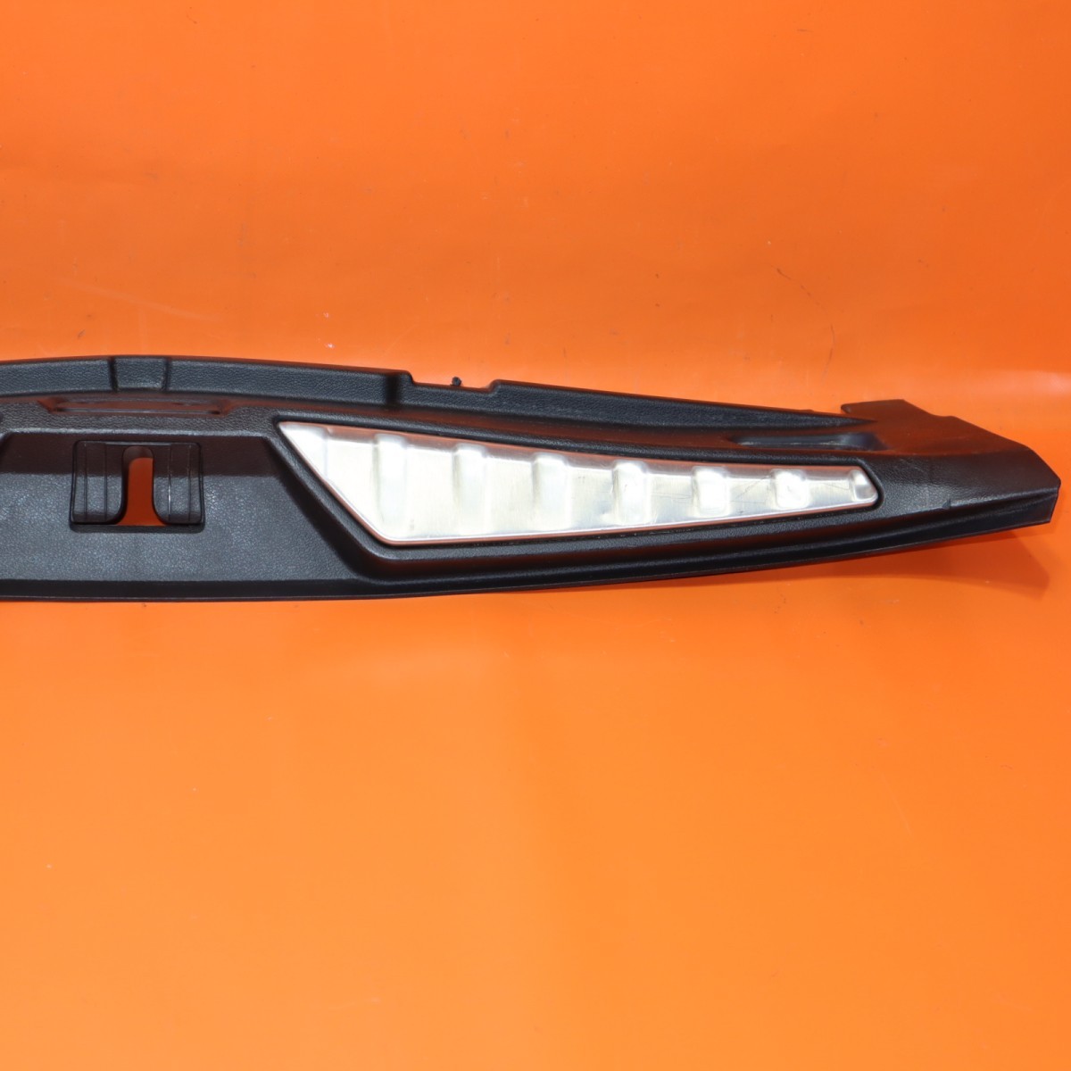 MASERATI QUATTROPORTE TRUNK COVER SILL 2016 2017 2018 2019 2020 2021 670013681