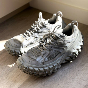 Defender Balenciaga | eBay