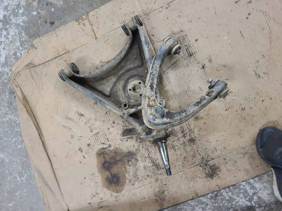 梅赛德斯-奔驰下部,上部控制臂左前组件 W114 W115 220 D/8 — 第 3/4 张图片