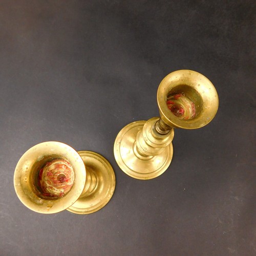 Vtg Pair Brass Candlestick Holders 7 1/2" Tall Cast Brass Weighted Foot - Picture 7 of 13