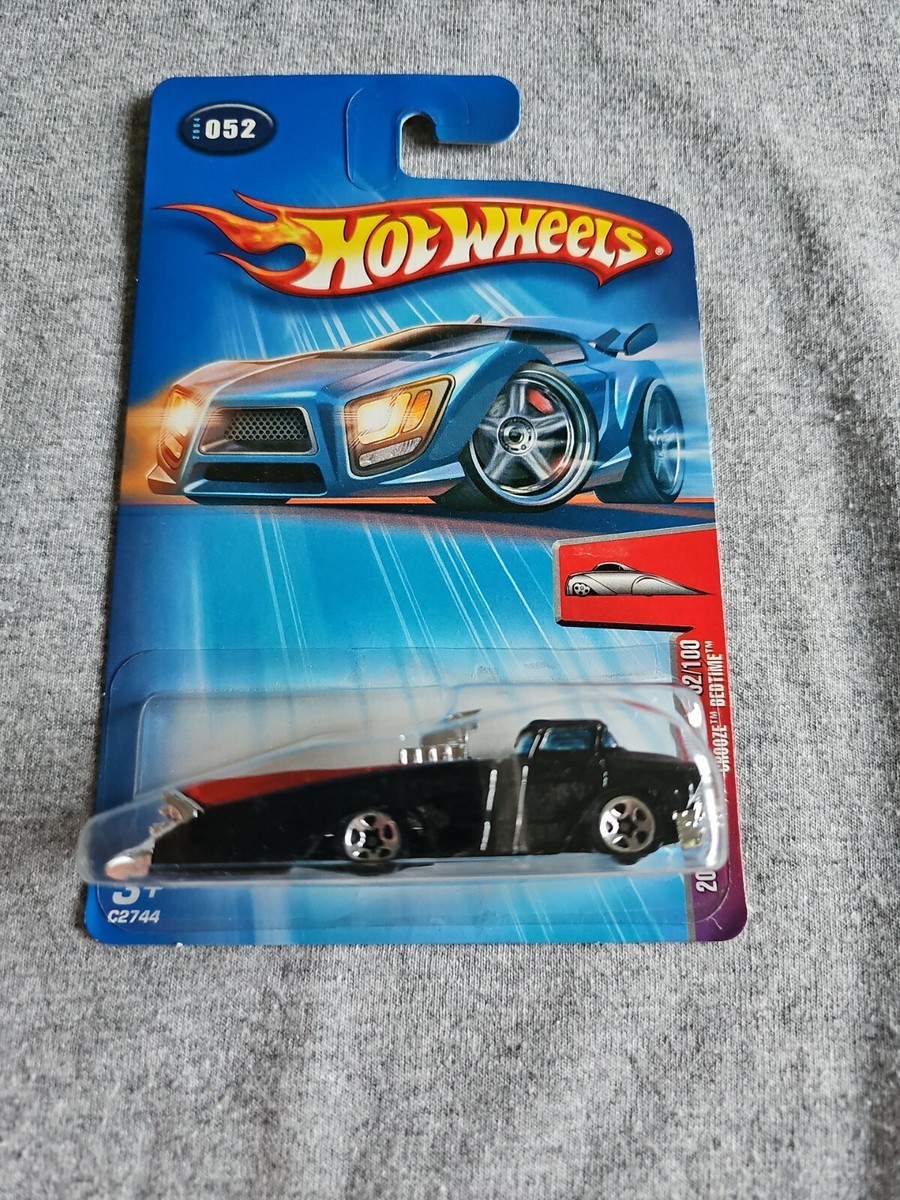2004 Hot Wheels CROOZE BEDTIME Black #052 GREAT CARD First