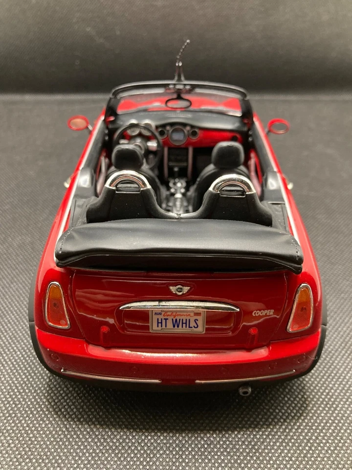 Hot Wheels Mini Cabrio scala 1:18 ottime condizioni senza scatola - Immagine 4 di 4