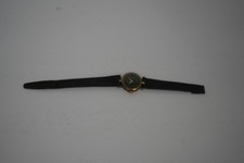Vintage Gucci Ladies Watch 4500 L 044-623, For Parts Not Working Or Tested