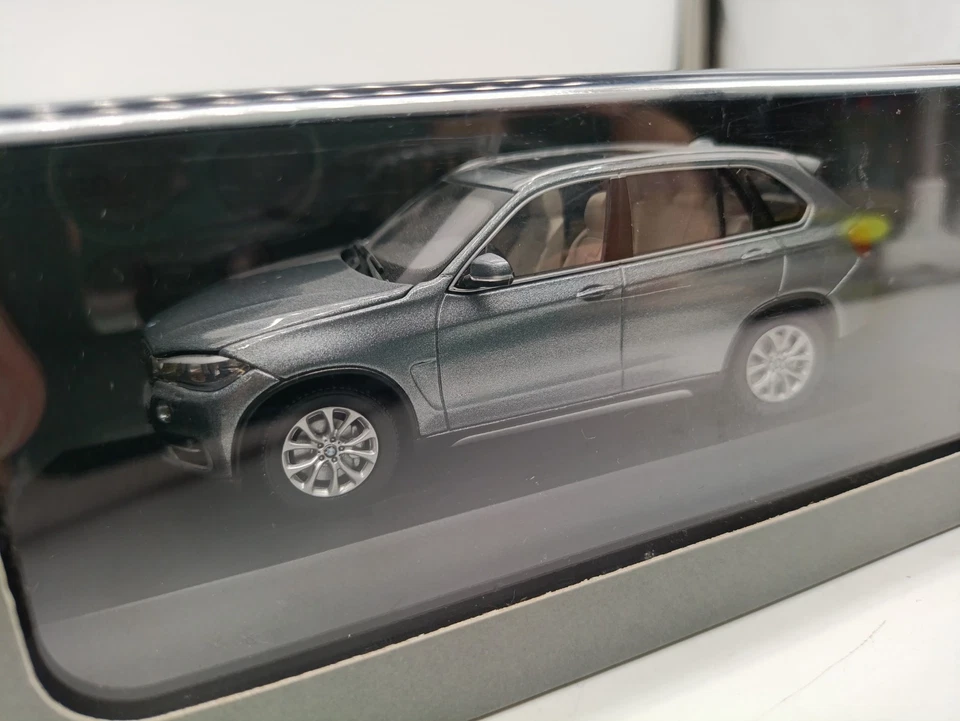 Bmw X5 F15 grey metallic 1/43 Paragon §§ - Immagine 2 di 4