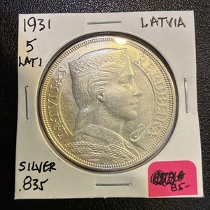 1931 Latvia 5 Lati crown dollar sized Silver Coin! G9566