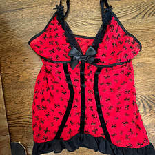 Coquette Red/Black Mesh Bow Print Chemise w/ Ruffle Accents, Women s OS/XL