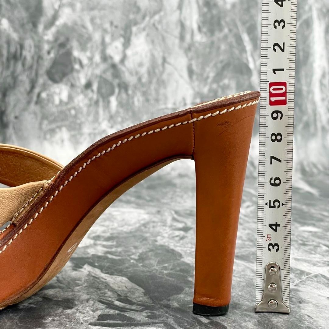 Sandali YSL Yves Saint Laurent Mules taglia 36 US6 beige pelle marrone tacco donna