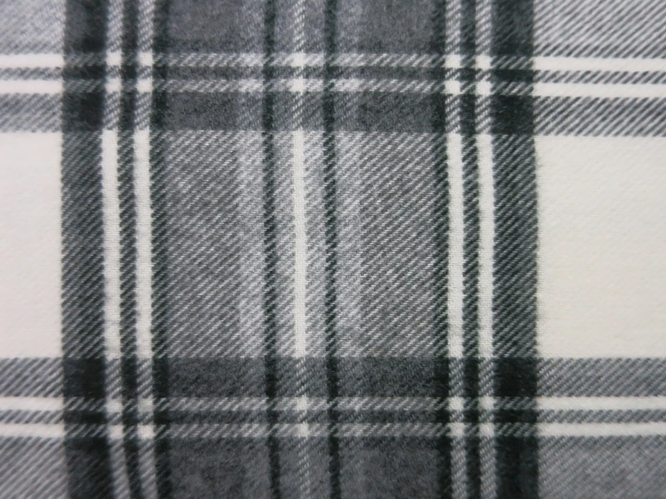 Juego de 2 bufandas Cashmink Nordstrom acrílico negro gris blanco a cuadros flecos lisos  Foto 4 de 4