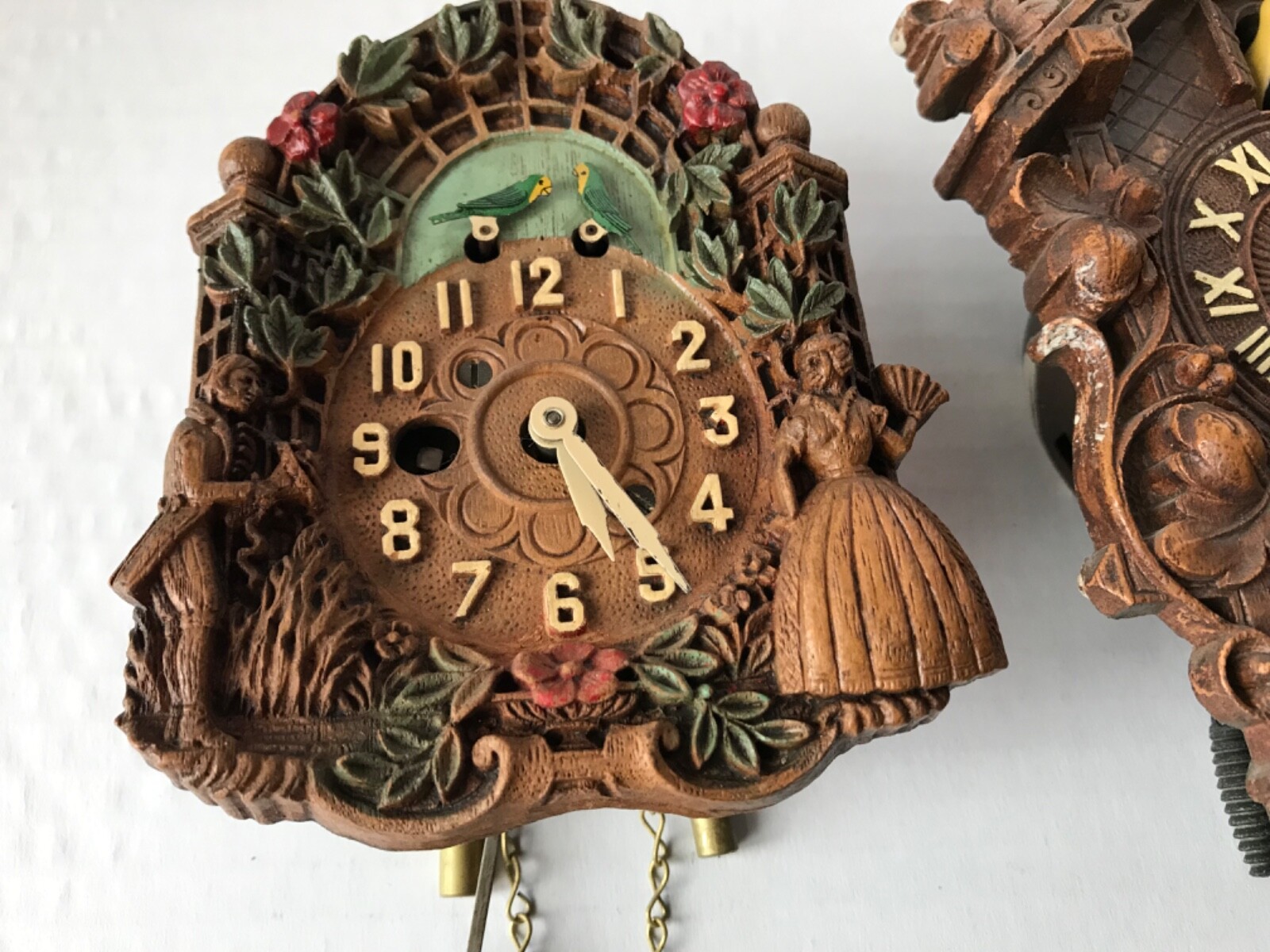 Vintage Wall Clocks LUX "Cuckoo" & KEEBLER "Courting Couple" Parrots