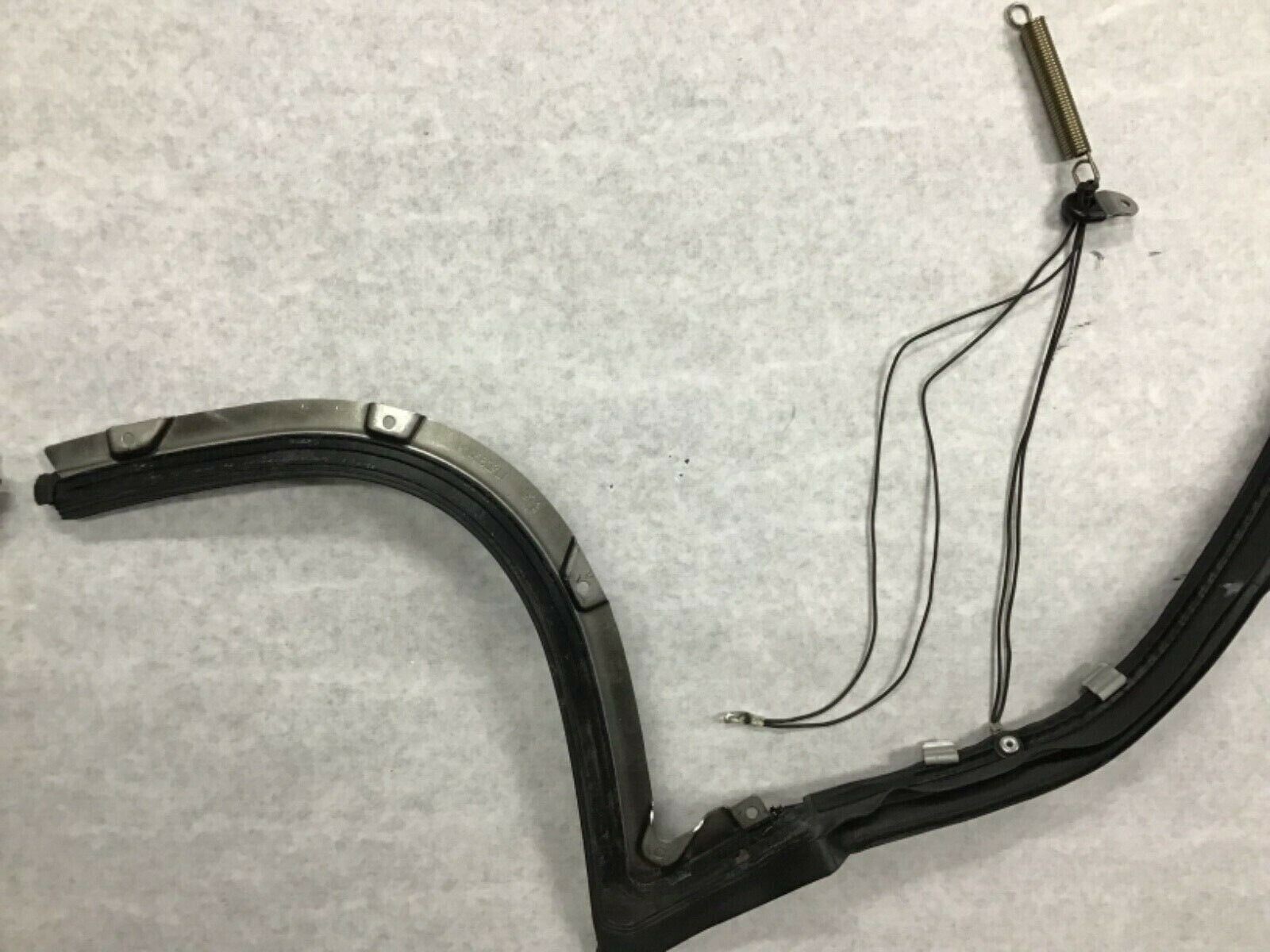 Maserati GranTurismo GranCabrio M145 Rear Bottom Converible Top Rubber Seal
