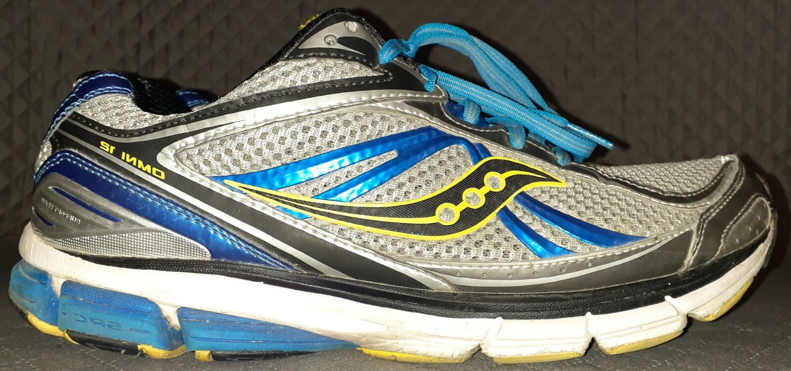 walking shoe buy saucony omni 12