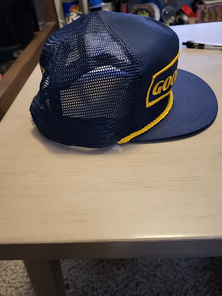 Sombrero Goodyear Swigster de colección con cierre a presión Foto 3 de 4