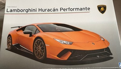 1/24 Aoshima Lamborghini Huracan Performante mit Update Set. 