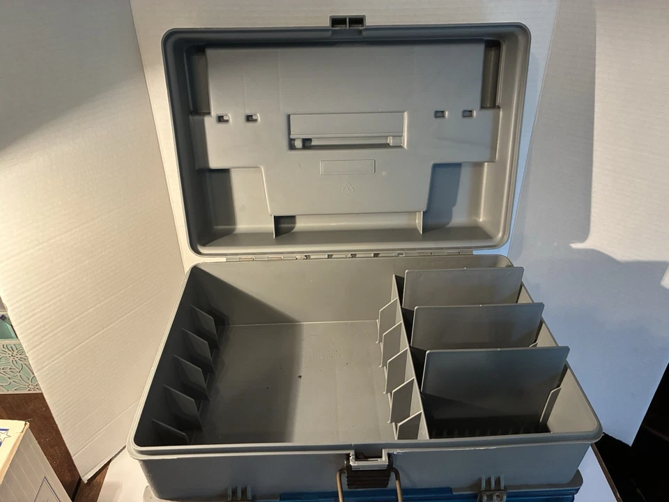 Caja de aparejos serie Plano Guide. 3 cajones. Caja grande. Muy buen estado. Foto 4 de 4