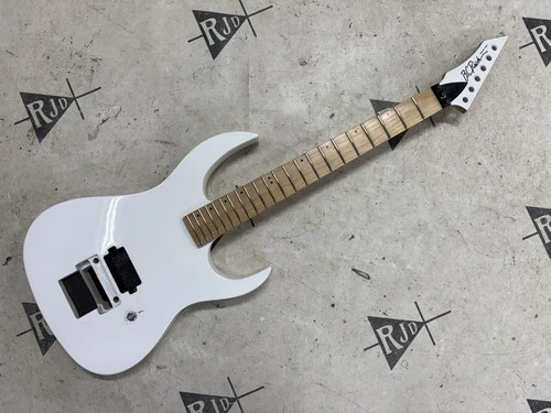 BC Rich Shredzilla Prophecy Gunslinger Guitar Empty Husk Repaired White