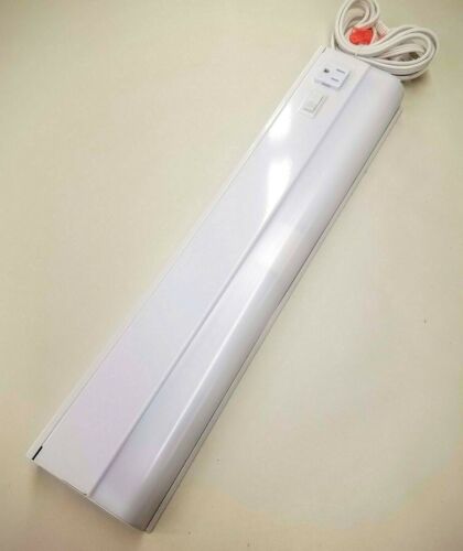 18" Under Cabinet Task Light - T8 Fluor Lamp with Electronic Ballast (4200-0300) - Picture 1 of 3