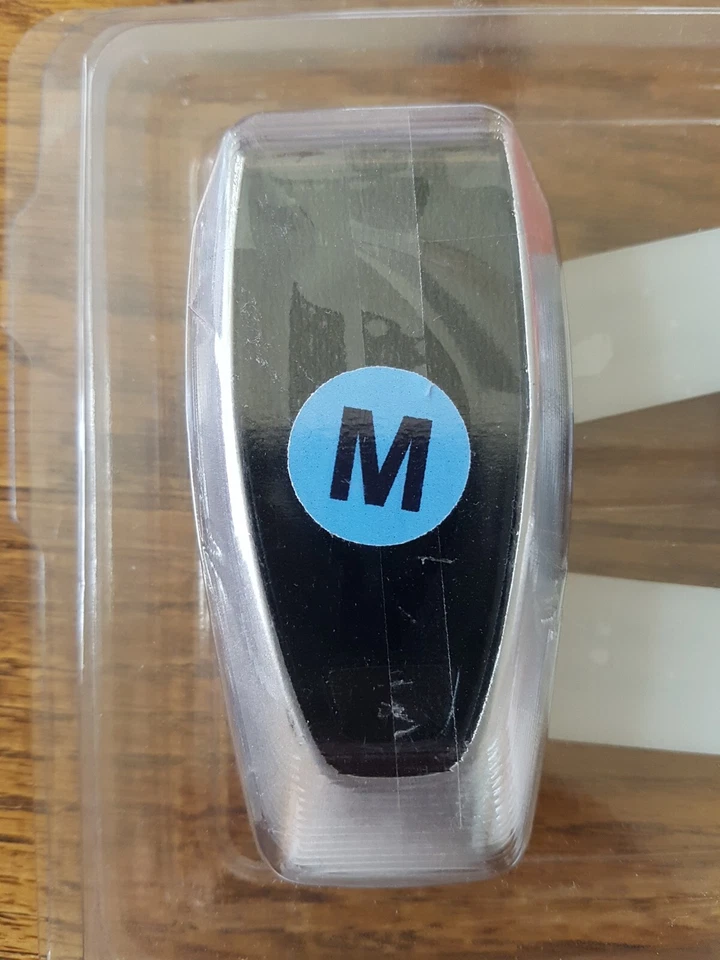 ASTON MARTIN DBX LLAVE INTELIGENTE MANDO A DISTANCIA MY83-654024-AB AML-KEY-1109 3 BOTONES ¡NUEVO! Foto 2 de 4