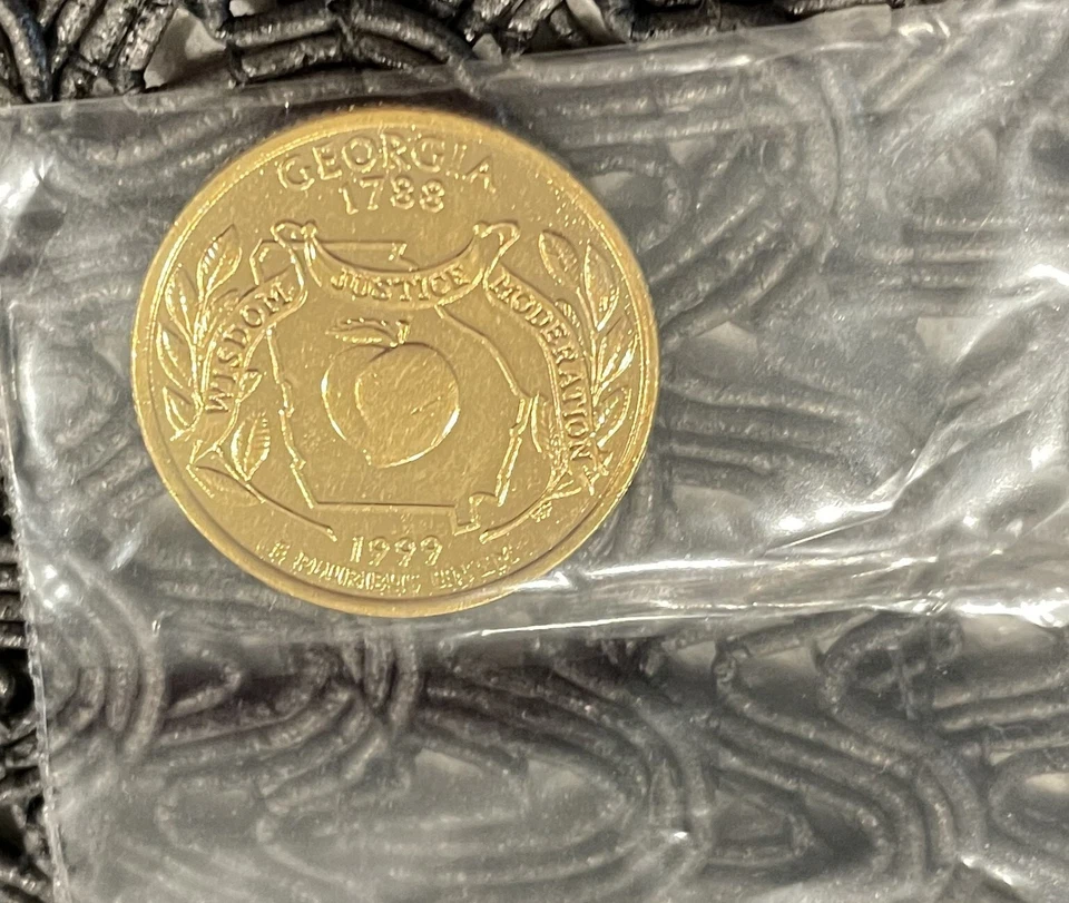 U.S. Mint , 1999 ,  5 Piece , Presidential 24 Kt. Gold  Plated Coin Box Set - Image 4 of 4