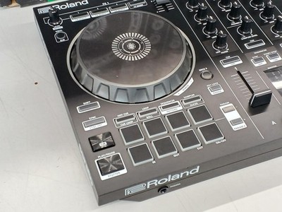 Roland　DJ-202 Roland DJ-202 2CH 4-Deck DJ Controller Serato USB Bus Powered