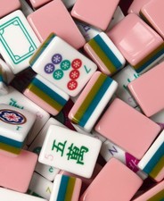 NEW Vibrant Layered Mahjong Tiles   Full American Set 160Tiles - Pink triangle