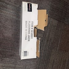 Professional Hardwood Flooring Jack and Positioning Tool - Easiest Way to Straig