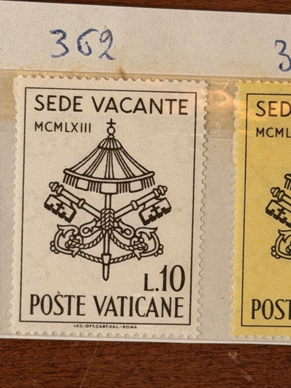 Vatican Sede Vacante Postage Stamps Set 1963 L.10 L.40 L.100 White Yellow Purple
