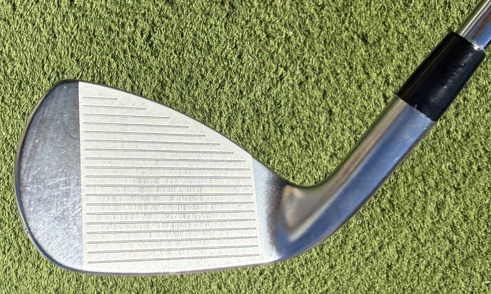 Cuña Callaway RAZR X A (Approach) derecha eje de acero flexión regular 36" usada Foto 2 de 4