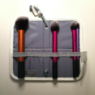 Real Techniques Makeup Brush Set - Set of 4 Brushes with Case