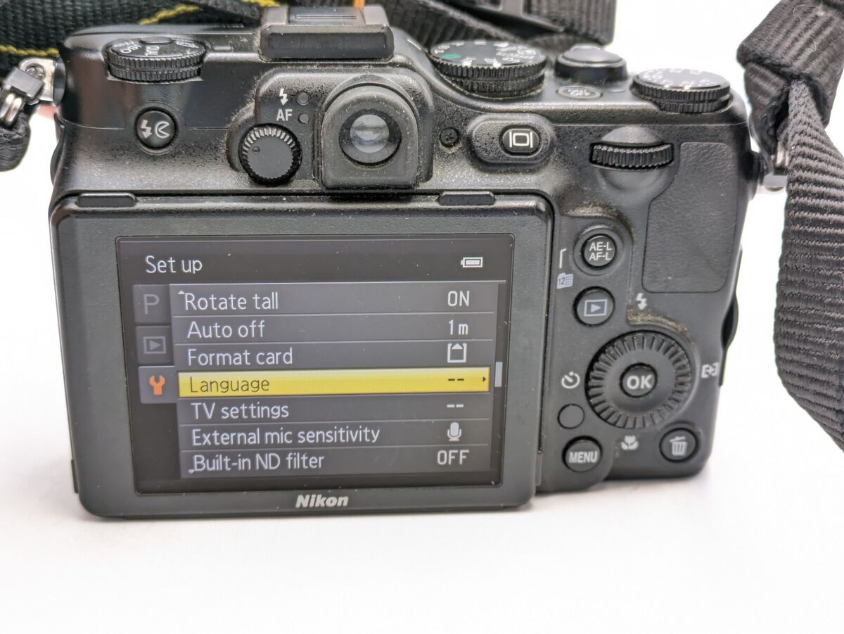 Nikon COOLPIX P7100 10.1MP Digital Camera - Black for sale Nikon COOLPIX P7100 10.1MP Digital Camera - Black for sale